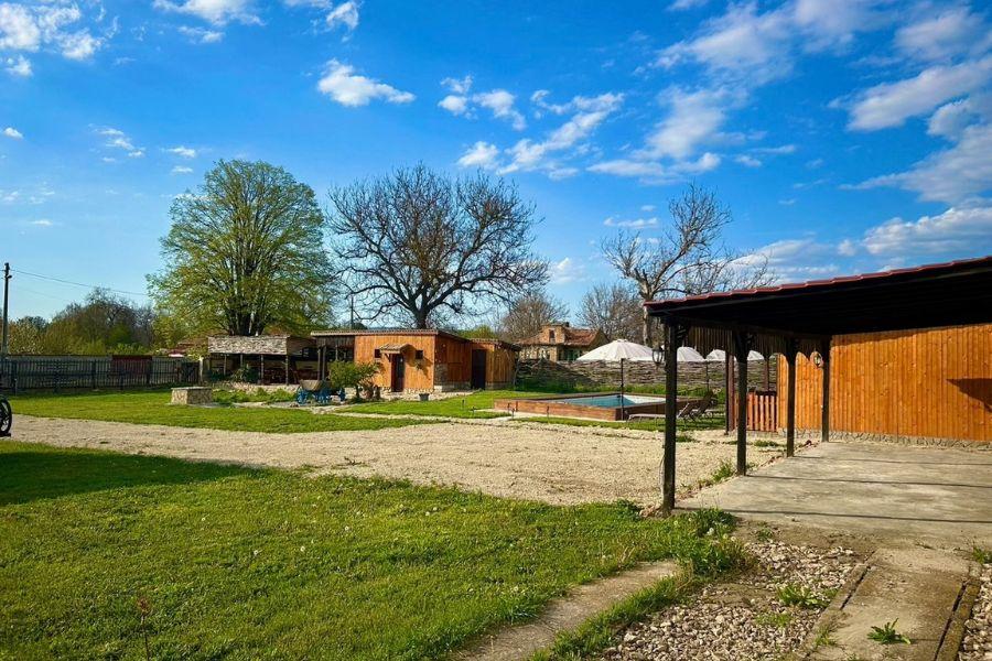 Къмпинг Плиска